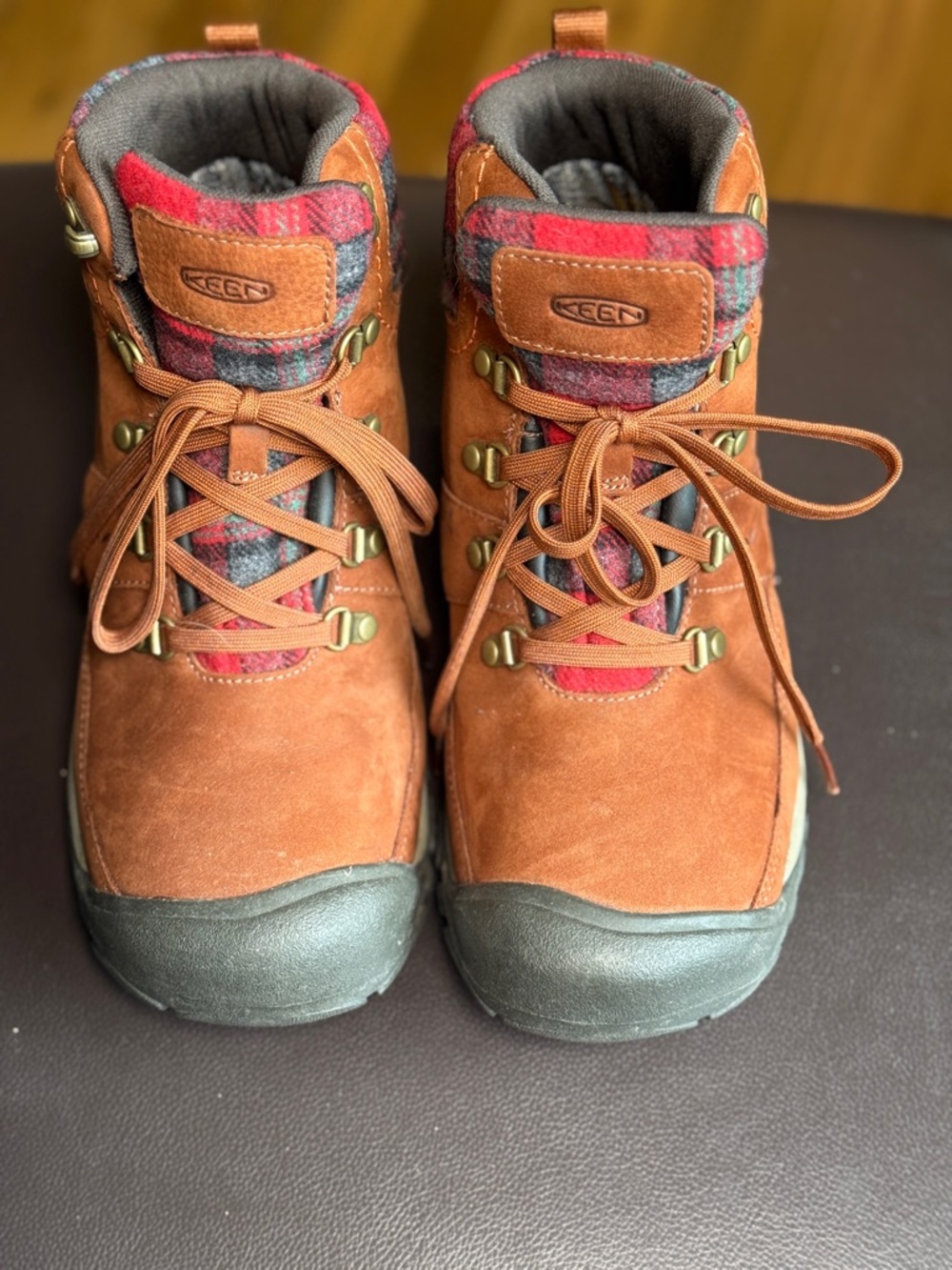 KEEN Kaci III Winter Mid Waterproof Boots Tortoise Shell Red Plaid Size 9 - Picture 3 of 6